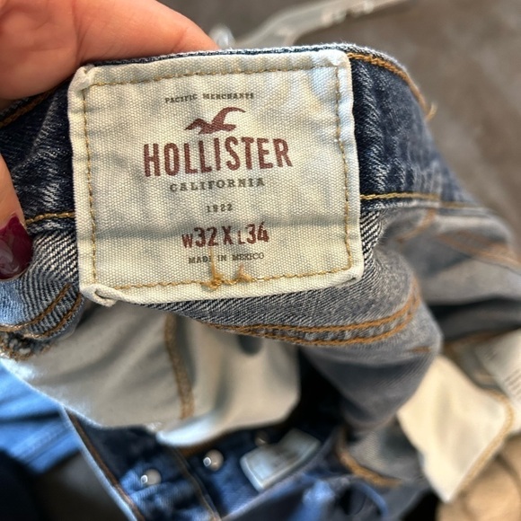 Hollister button fly men’s 32 x 34 distressed denim jeans - Picture 3 of 8